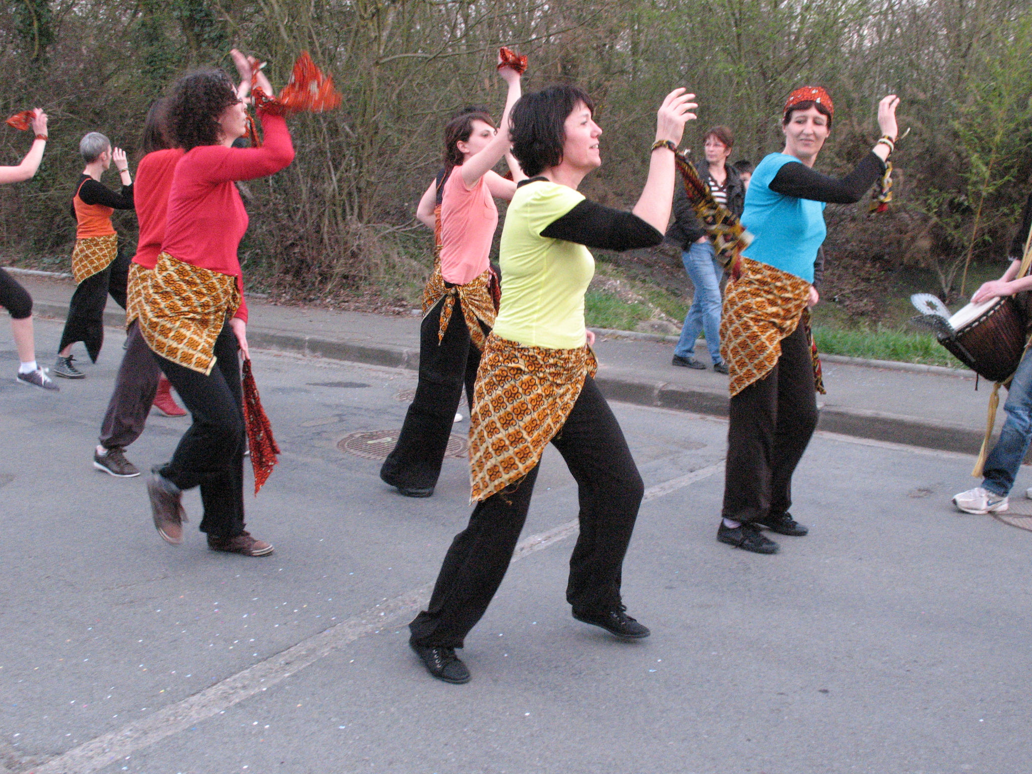Carnaval de Pellouailles-les-vignes : l'atelier de danse africaine, Maine-et-Loire, Angers
