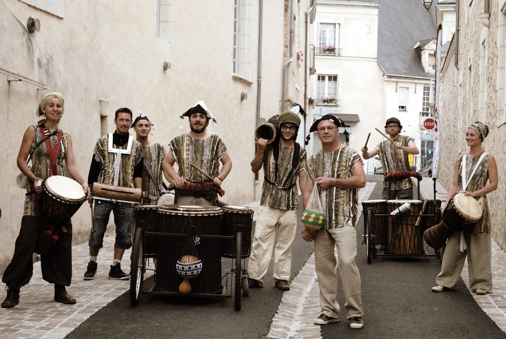 Le Collectif Dalilou : Prestation musicale à Baugé, Maine-et-Loire. Percussions Mandingues à Angers