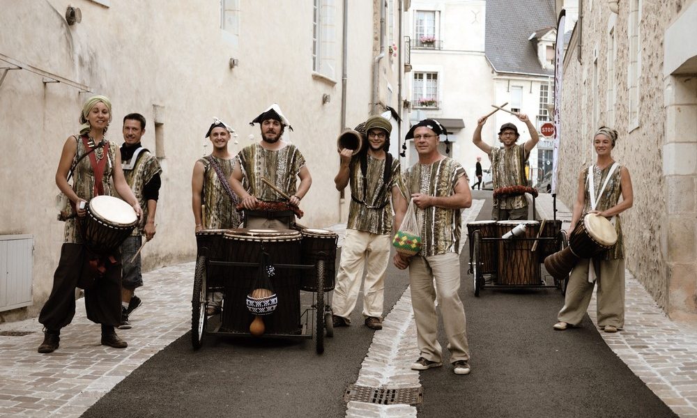 Le Collectif Dalilou : Prestation musicale à Baugé, Maine-et-Loire